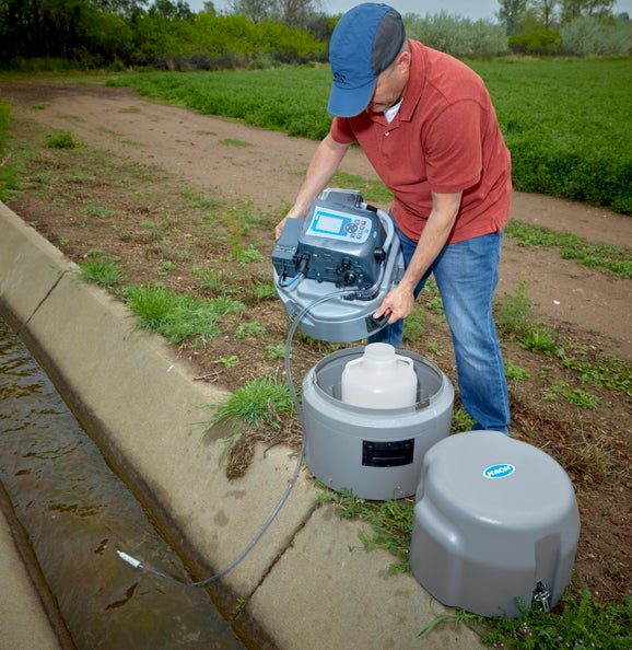 AS950 Portable Compact Sampler Bundle, 115V, with 24 - 575mL Bottles