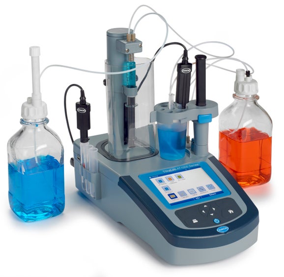 AT1000 Potentiometric Titrator with 1 Burette and 2 Pumps - Model AT1122