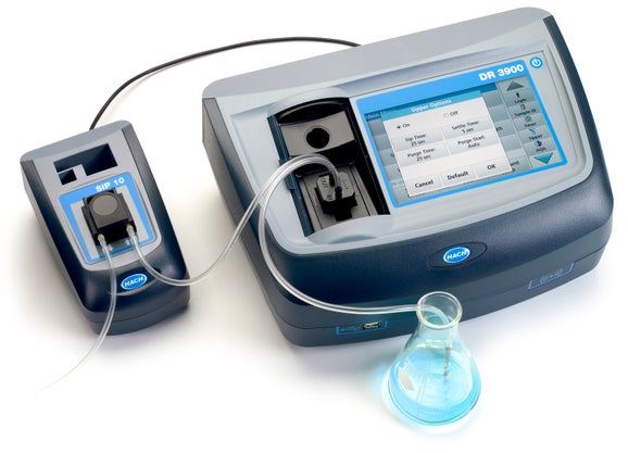DR3900 Laboratory Spectrophotometer with flow through application