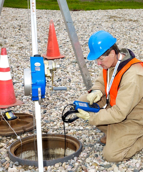 Use Hach FH950 for calibration and validation of primary devices
