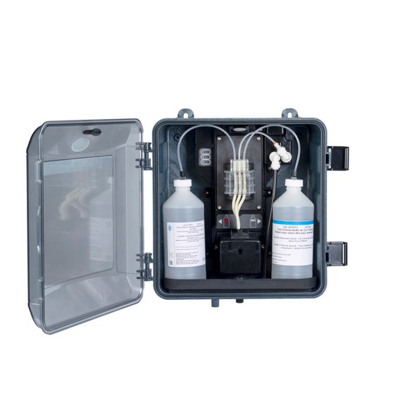 Ultra Low Range CL17sc Total Chlorine Analyzer with Standpipe Installation Kit, SC4500 Controller and Reagents
