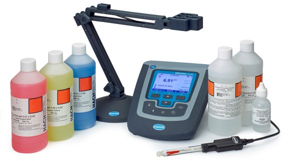 HQ440D High Performance Water Laboratory pH Meter Package for Extended Temperature Range Measurements, with PHC705 Electrode